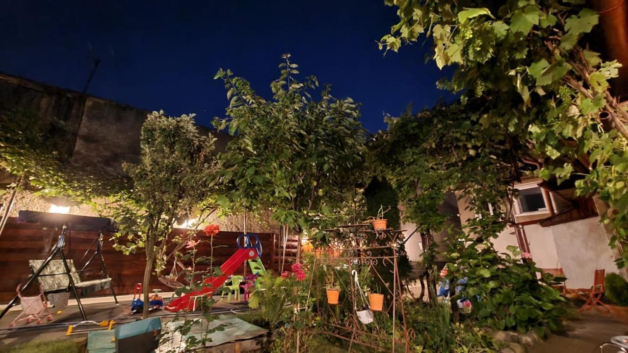 Garsoniera Cocheta Zona Coresi Mall Брашов Экстерьер фото